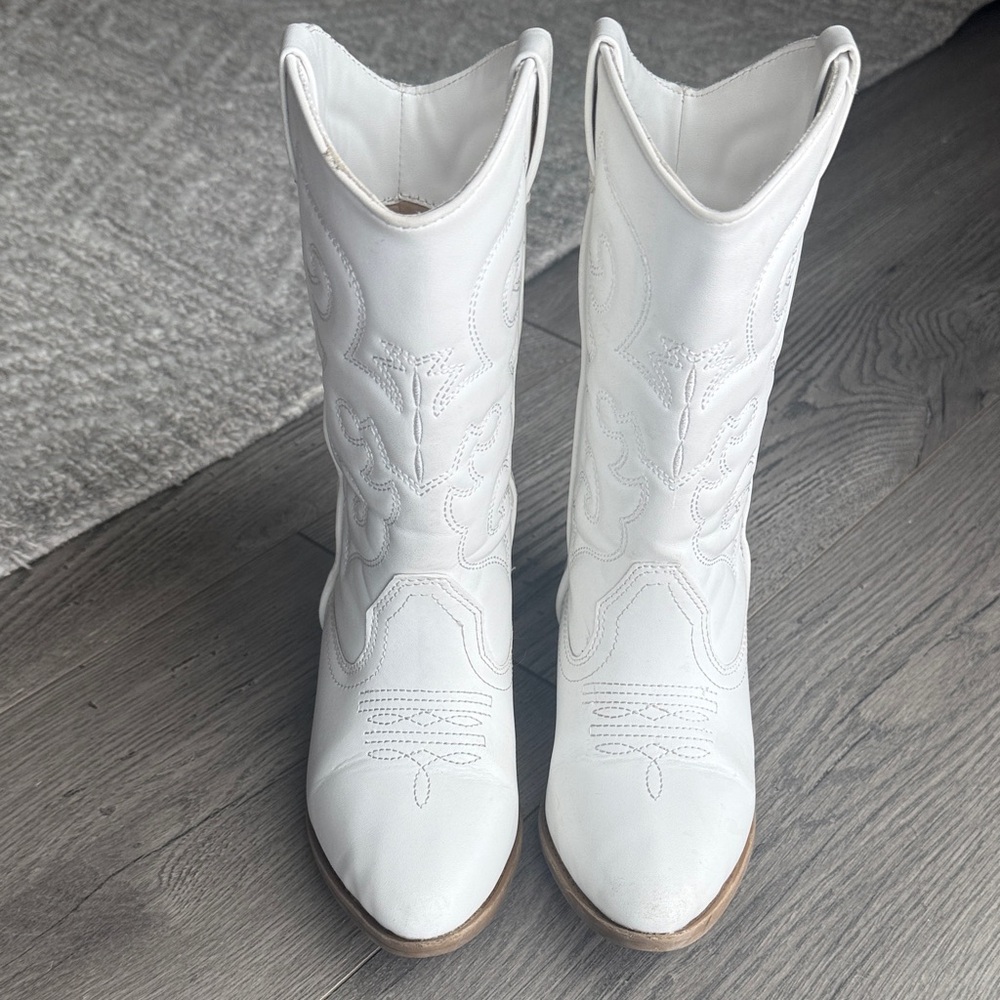 Tucker + Tate White Kids Western Boots